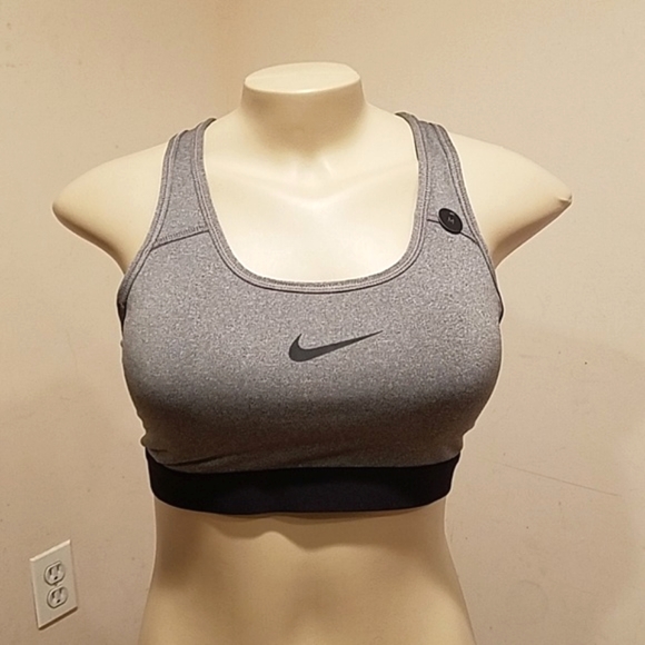 NWT Nike Classic Sports Bra - Picture 1 of 7